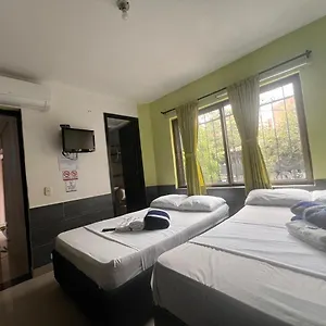 Hotel Laureles, Medellin