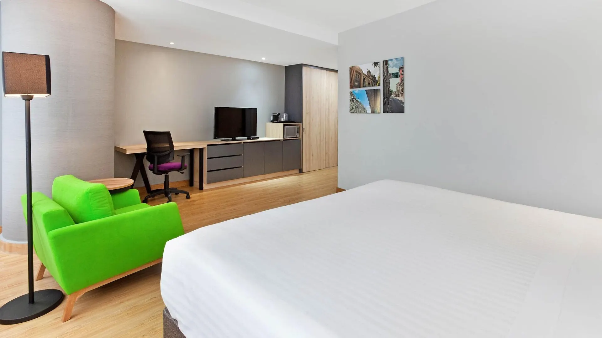 La Quinta By Wyndham Medellin Hotel
