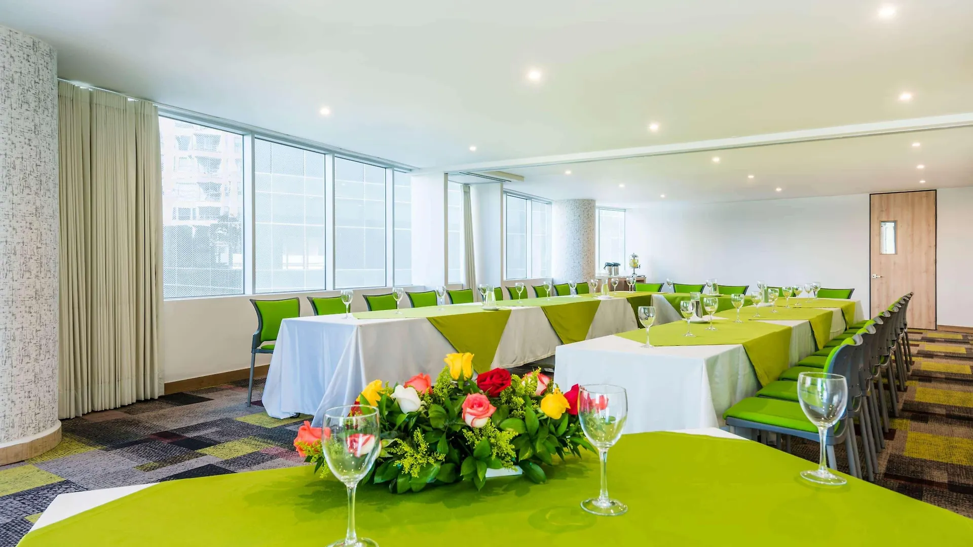 ****  Hotel La Quinta by Wyndham Medellín Colombia