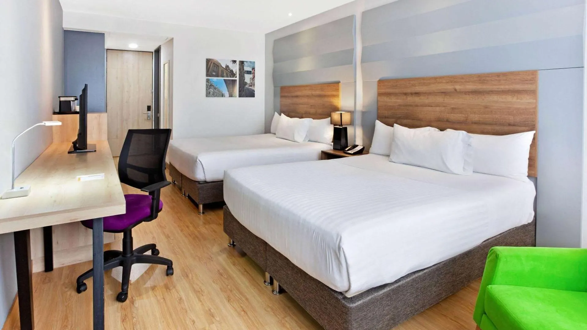 La Quinta By Wyndham Medellin Hotel 4*,