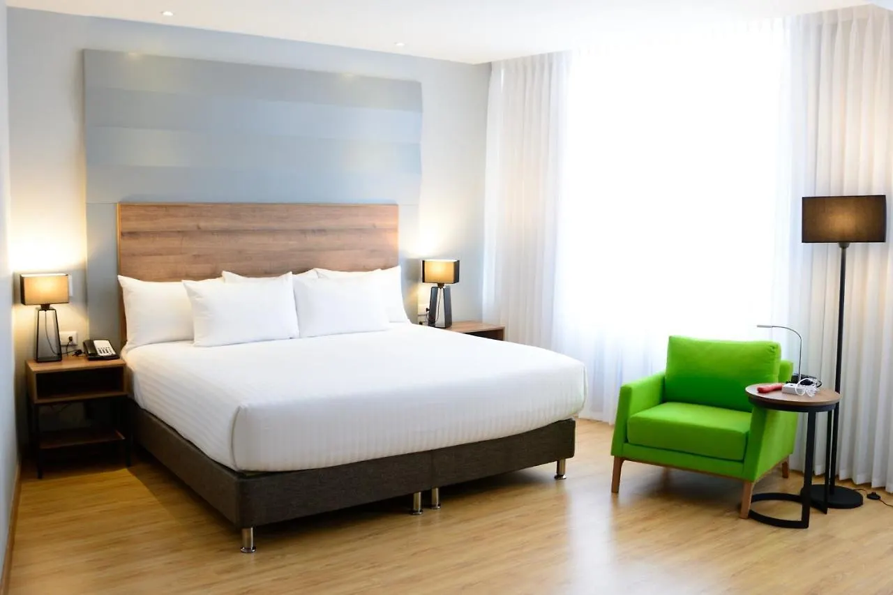****  Hotel La Quinta by Wyndham Medellín Colombia