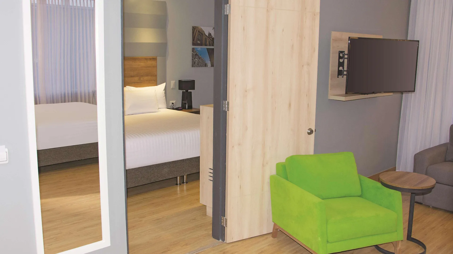 La Quinta By Wyndham Medellin Hotel