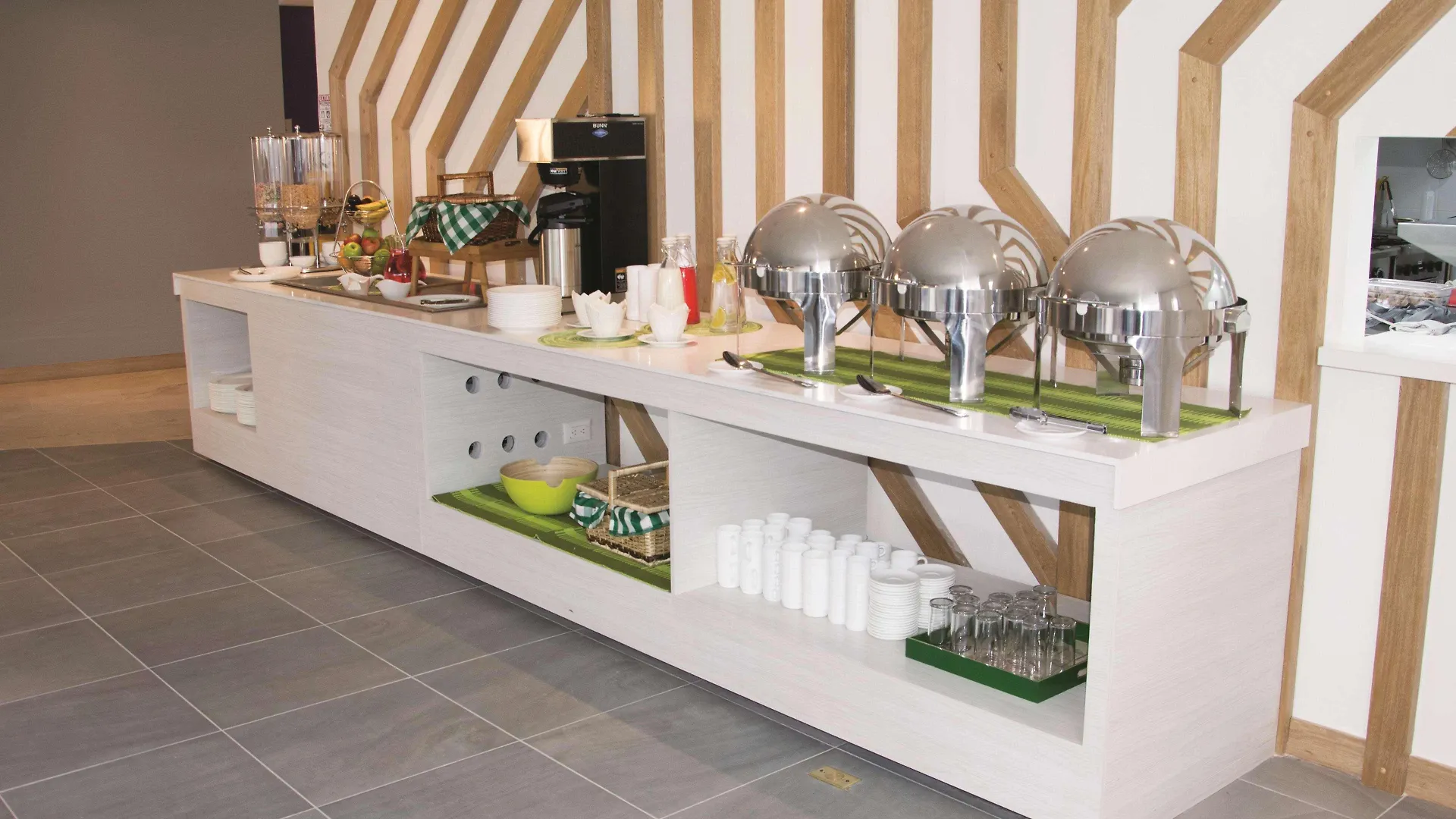 **** Hotel La Quinta By Wyndham Medellin Colombia